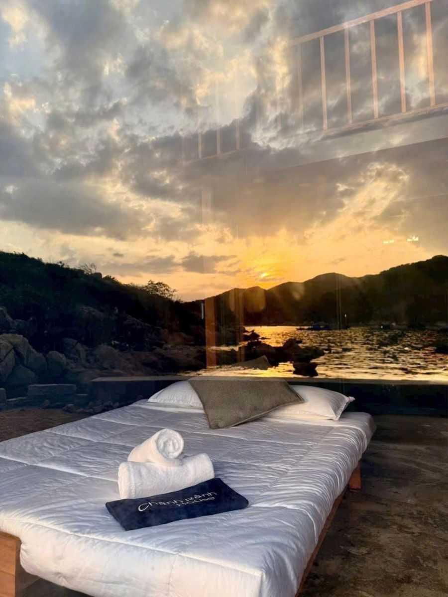 PHÒNG HƯỚNG VỊNH