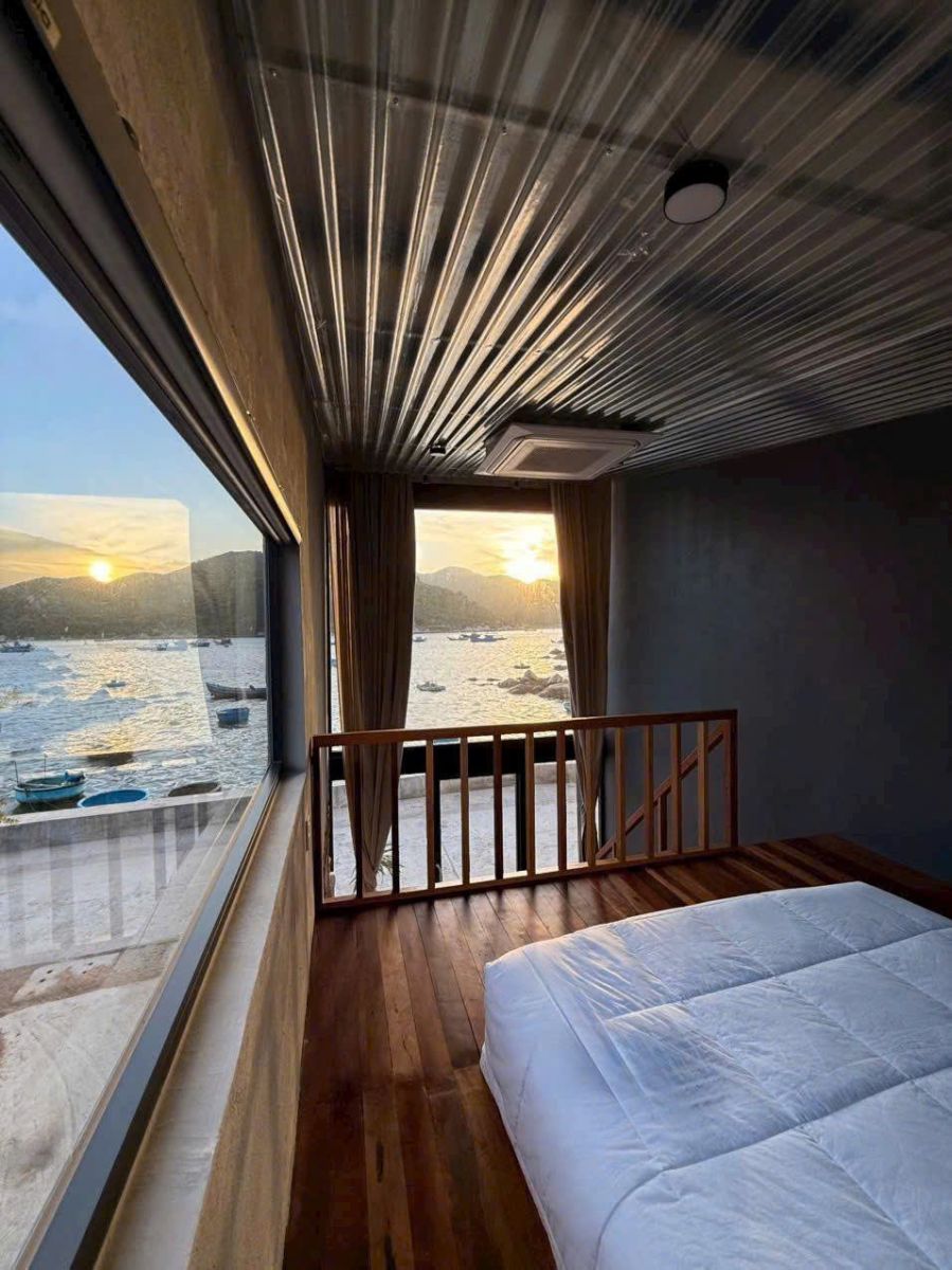 Rock Bay Eco Retreat